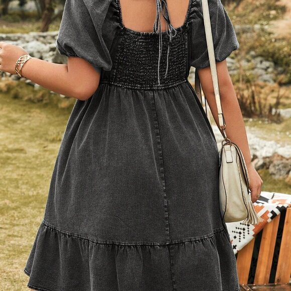 Black Cute Women's Plus Size Ruffle Lantern Sleeve Dress - Picture 5 of 8